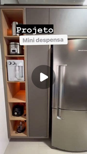 Projeto de móveis on Instagram Mini despensa funcional ao lado da