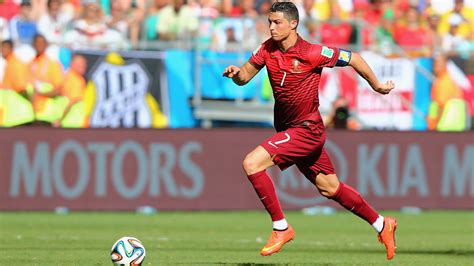 Cristiano Ronaldo Is Playing Wearing Red Sports Dress Hd Ronaldo