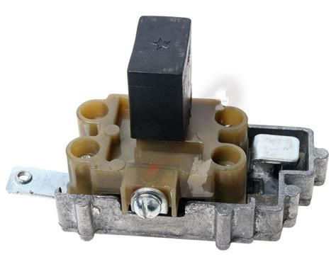 Реле регулятор генератора в сборе с щеточным СУПЕР-МАЗ, КАМАЗ-ЕВРО 6582 ...