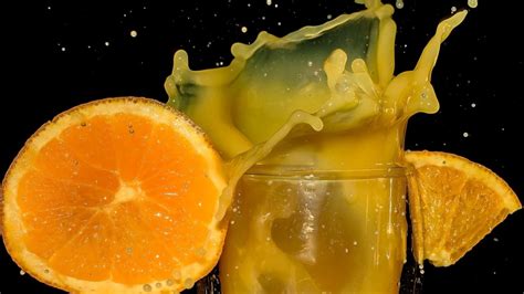 Naranjada Con Agua Mineral Bebida Perfecta Para Disfrutar De Tu Comida