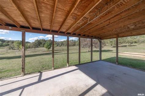 23559 Carlyle Rd Thompsonville Il 62890 Mls Eb450945 Redfin