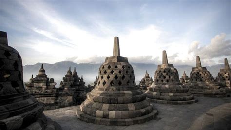 Perbedaan Candi Hindu Dan Budha Studyhelp