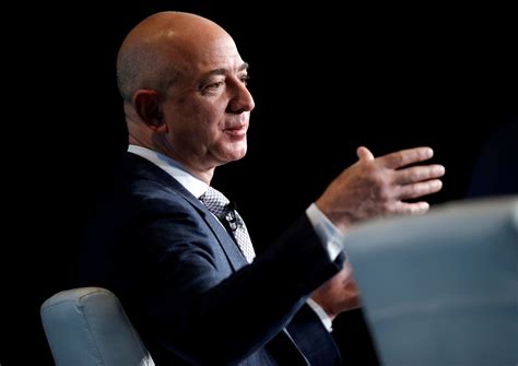 Jeff Bezos Vende Unos 2000 Millones De Dólares En Acciones De Amazon Aristegui Noticias