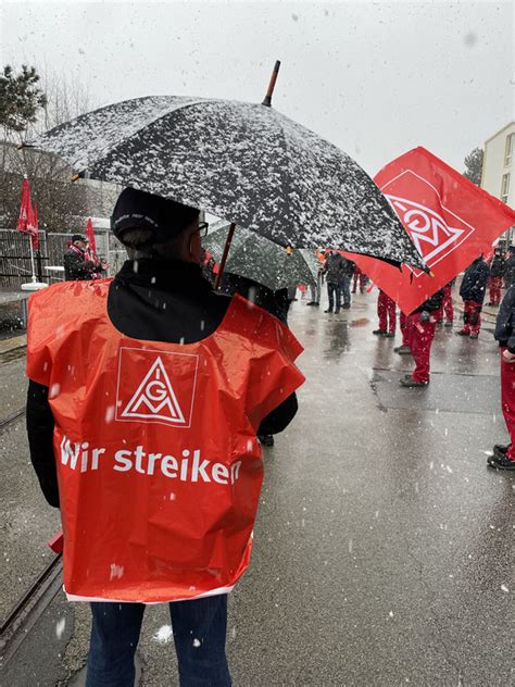 Warnstreik Mehrere Tausend Besch Ftigte Erh Hten Den Druck Ig