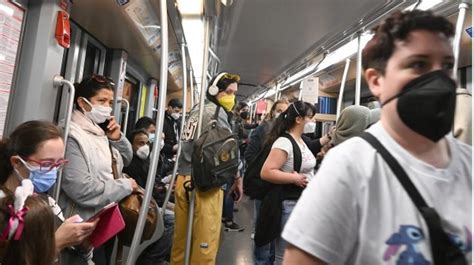 Covid Dall Ottobre Via Le Mascherine Su Bus E Treni Ma Restano