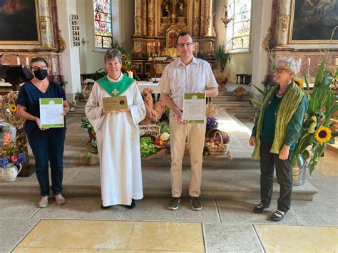 Pfarrei St Urs und Viktor in Kestenholz erhält den Grünen Güggel