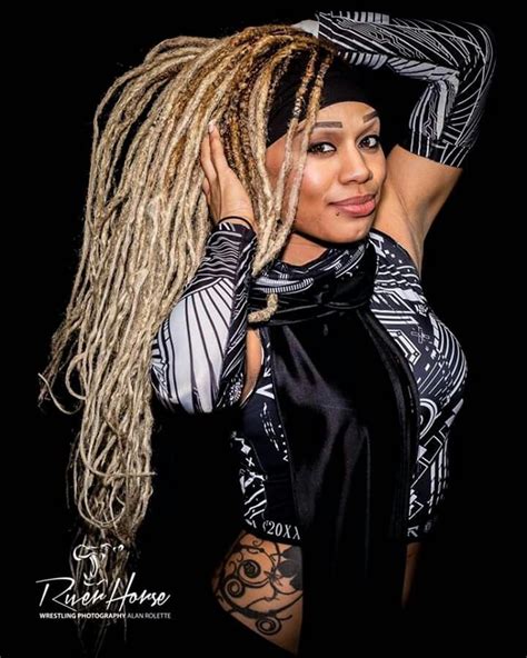 Pin By Kimberly Mcfadden On Black Wrestlers Hair Styles Black