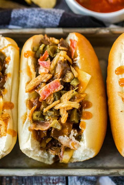 Slow Cooker Bbq Beef Sandwiches With Bacon And Onions Are Crispy