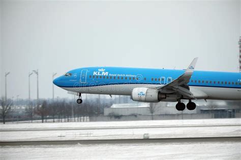 Aterrizaje De Boeing Ph Bxz De Las L Neas A Reas De Klm Royal