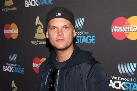 Avicii dead: Superstar DJ behind Flashback dies at the age of 28 ...