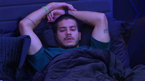 Pedro Scooby E Paulo Andr Se Assustam Toque De Despertar No Bbb