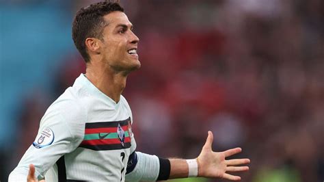 Cristiano Ronaldo Se Convirtió En Primer Persona Con 300 Millones De Seguidores En Instagram Espn