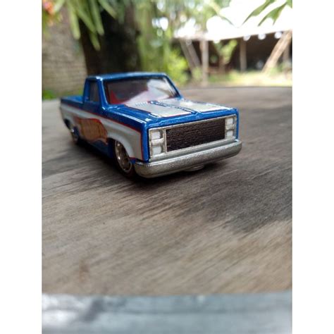 Jual Hot Wheels Loose 83 Chevy Silverado Ex Display Case 50th Edition Rivets Base Besi Ban