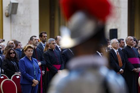 De Nouveaux Gardes Suisses Pr Tent Serment Au Vatican