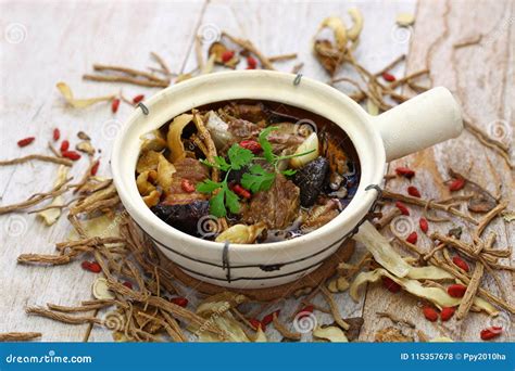 Malaysia Bak Kut Teh Traditional Chinese Herbal Pork Ribs Soup Stock