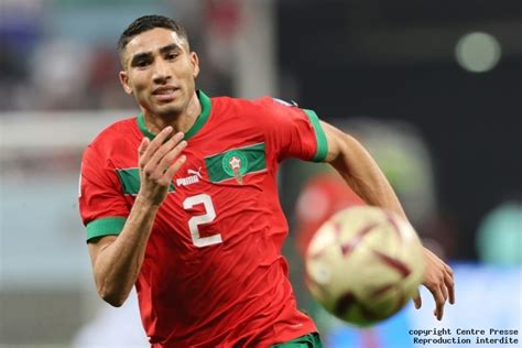 Centre Presse Le Joueur Du Psg Et Du Maroc Achraf Hakimi Mis En