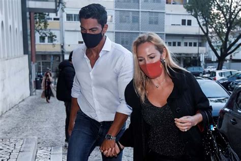 Finalmente Fernanda Serrano Quebra Sil Ncio Sobre Romance Ricardo