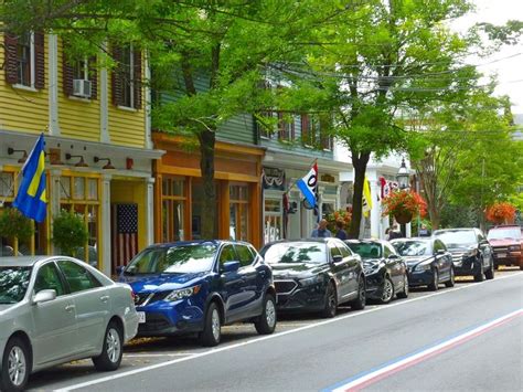 Bristol Rhode Island A Beautiful Quaint Coastal Town That You Have To