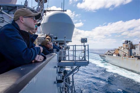 DVIDS Images USS Leyte Gulf CG 55 Daily Operations Image 8 Of 10