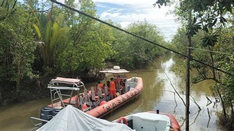 Detik Detik Perahu Angkut Penumpang Terbalik Di Bulungan Kaltara