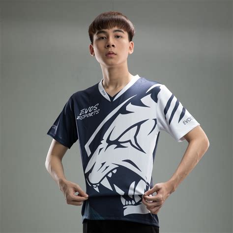 Vẻ ngoài những thỏi nam châm hút fan nữ của LMHT eSports ZNEWS VN