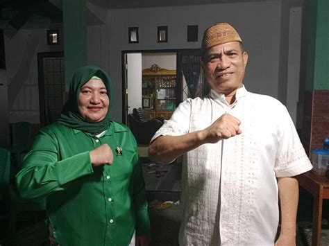 Kristina Bahsoan Terima Tawaran Mohamad Rivai Bukusu Untuk Maju Pileg