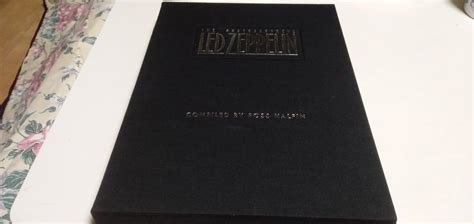 レッドツェッペリン 豪華写真集 LED ZEPPELIN THE PHOTOGRAPHERS COMPILED BY ROSS HALFIN