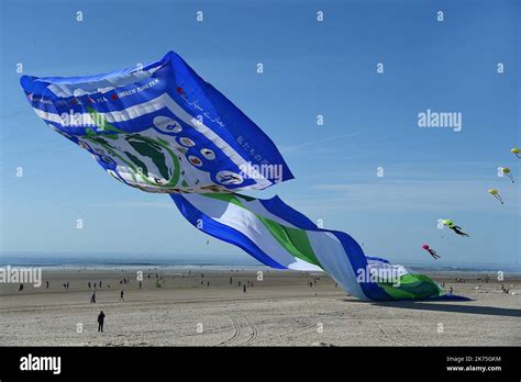 The Largest Kite In The World In France On April Photopqr