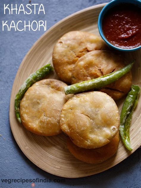 Kachori Recipe | Khasta Kachori With Moong Dal