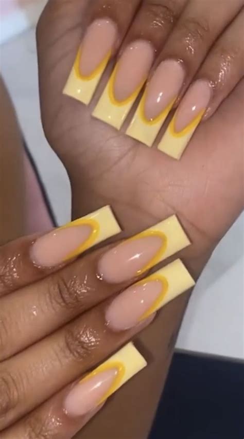 Pin By Tamyia On Fresh Set Yellow Nails Acrylic Nails Stylish Nails