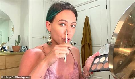 Hilary Duff Shares Makeup Routine In Quarantine Readsector