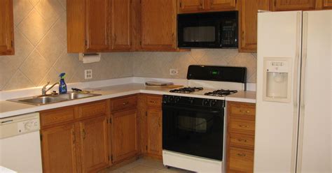 Best Way To Spruce Up Finish On Medium Oak Kitchen Cabinets Hometalk