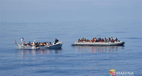 Nave Italiana Riporta Migranti In Libia Cosa Successo Nel