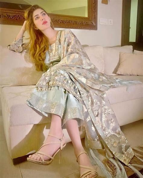 Naimal Khawar Abbasi Best Wedding Looks Flaunted By Style Icon Lens