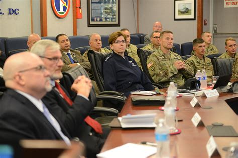 Gen Robinson Visits Jfhq Ncr Mdw