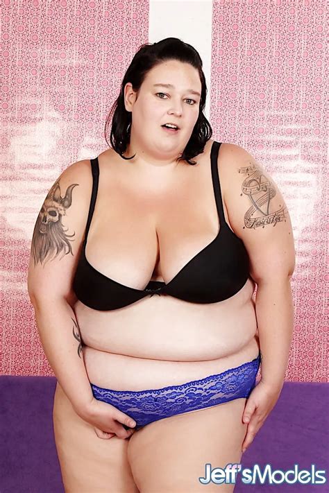 Juicy Plumper Valhalla Lee Gets Naked For You Nude Pics Xhamster