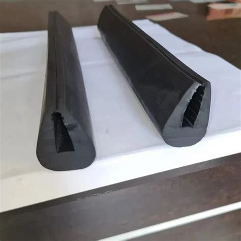 Truckbus Black Silicone Rubber Beading Thickness 5 Mm At ₹ 130kg In