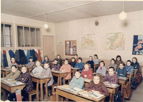 Photo De Classe CM2 ECOLE VOLTAIRE De 1966 ECOLE VOLTAIRE Copains D