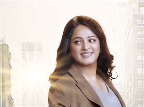 As Miss Shetty Anushka Radiates Heat Telugu Cinema