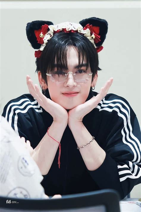 Pin By Anjali Sharma On Perthsanta In Cute Gay Couples Gmmtv Actors Gmmtv Actors Boy