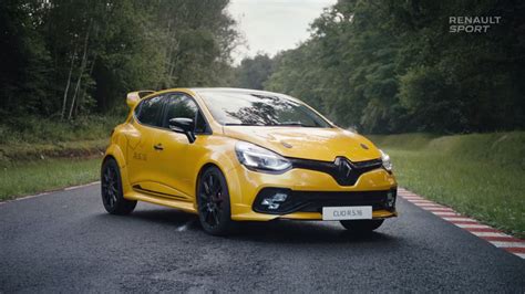 2017 Renault Clio RS16 Teased Ahead of 2016 Paris Motor Show ...