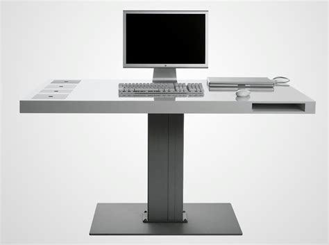 11 Modern Minimalist Computer Desks