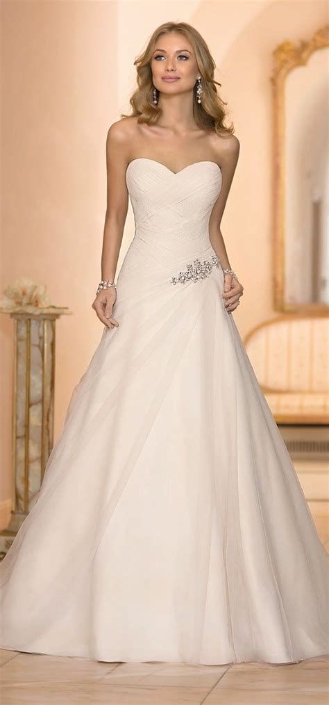 20 Elegant Simple Wedding Dresses Of 2015 Bridaltweet Wedding Forum And Vendor Directory