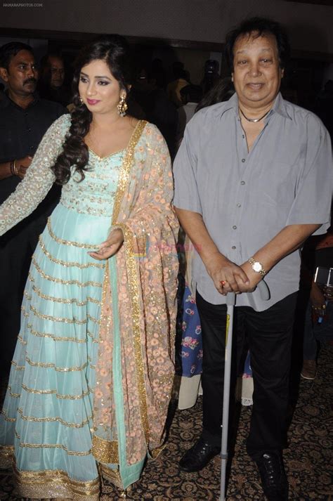 Shreya Ghoshal Bhupinder Singh At Gulzar Album Launch On Th Oct