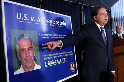 Jeffrey Epstein Case Over 1 000 People Connected To Him In Address