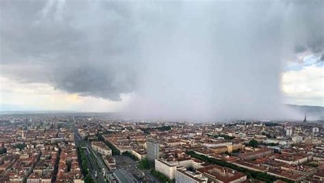 Previsioni Meteo Arriva Il Ciclone Circe Maltempo E Grandine Al Nord