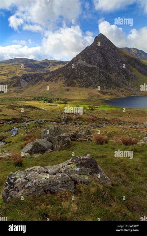 Tryfan Stones Hi Res Stock Photography And Images Alamy