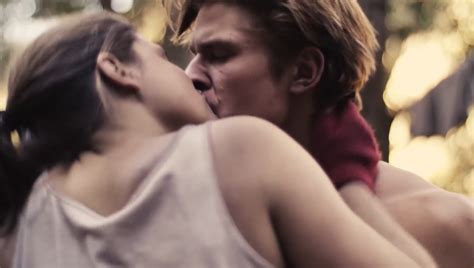 Nude Video Celebs Isabella Martin Sexy Abandoned S E