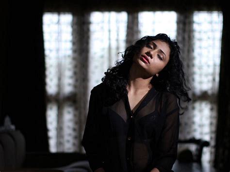 Kannada Celebs Actress Kamini Hot Sexy Stills