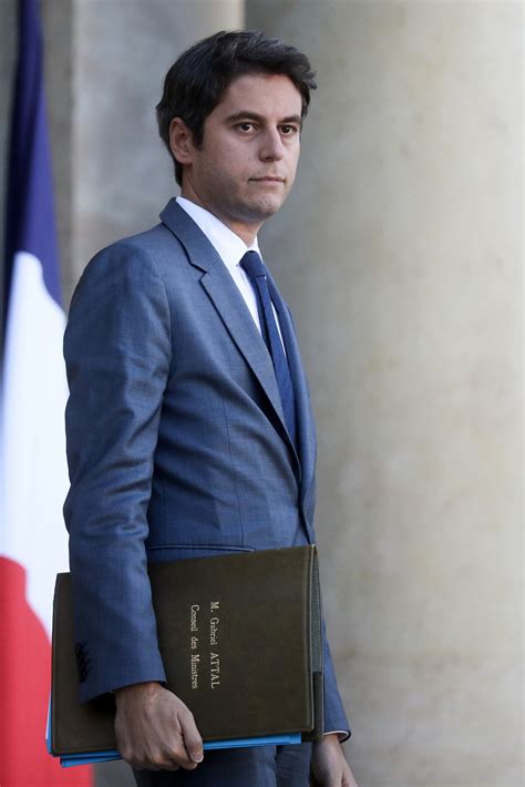 Photo Gabriel Attal La Sortie Du Conseil Des Ministres Au Palais